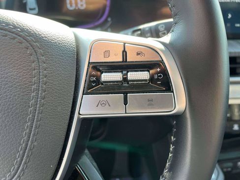 Used 2025 Kia Telluride EX FWD image 21