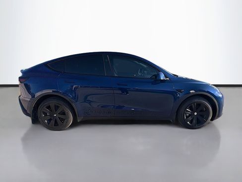 Used 2023 Tesla Model Y Long Range image 6