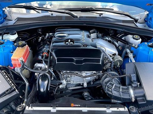 Used 2022 Chevrolet Camaro LT RWD image 10