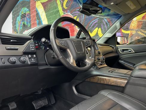Used 2018 GMC Yukon Denali w/ Denali Ultimate Package image 46