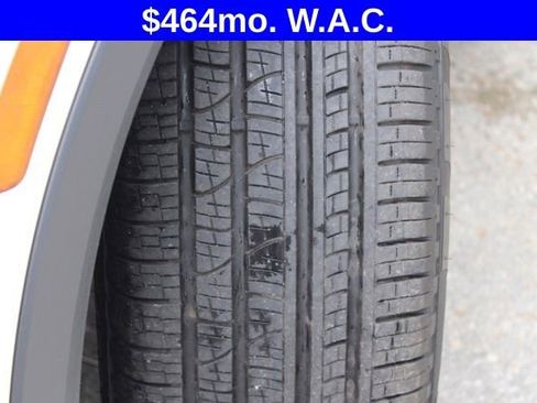 Used 2025 Volkswagen Tiguan SE AWD/4WD image 14