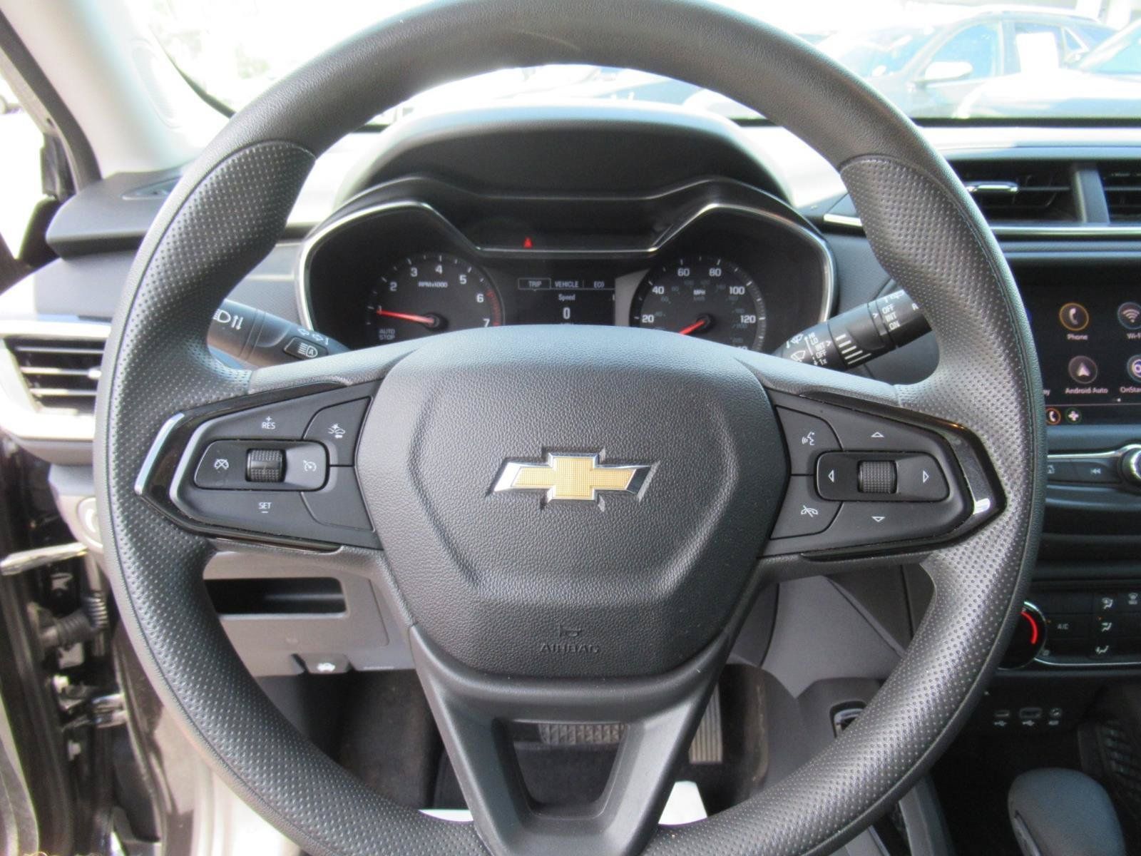Used 2022 Chevrolet TrailBlazer LT FWD image 22