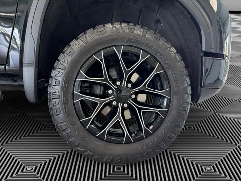 Used 2021 GMC Sierra 1500 AT4 w/ AT4 Preferred Package image 10