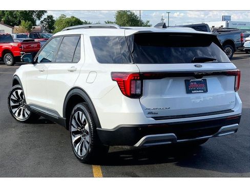New 2026 Ford Explorer Platinum w/ LUX Leather Package AWD/4WD image 3