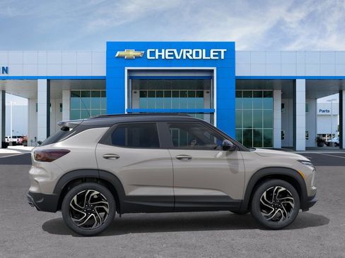 New 2026 Chevrolet TrailBlazer RS w/ Convenience Package FWD image 5