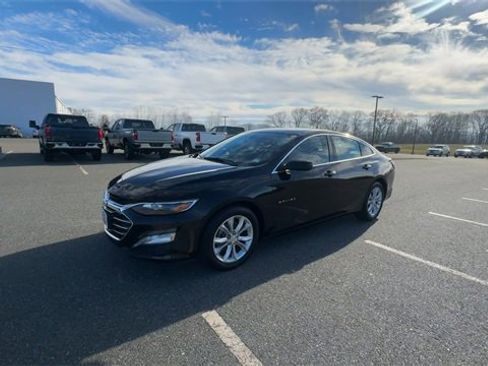 Used 2022 Chevrolet Malibu LT image 4