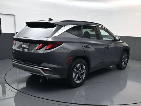 Certified 2026 Hyundai Tucson SEL Plus FWD image 4