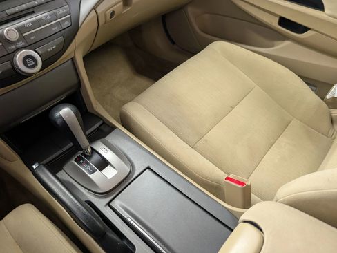 Used 2011 Honda Accord LX-P image 18