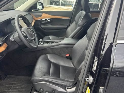 Used 2023 Volvo XC90 B6 Plus w/ Protection Package Premier image 2