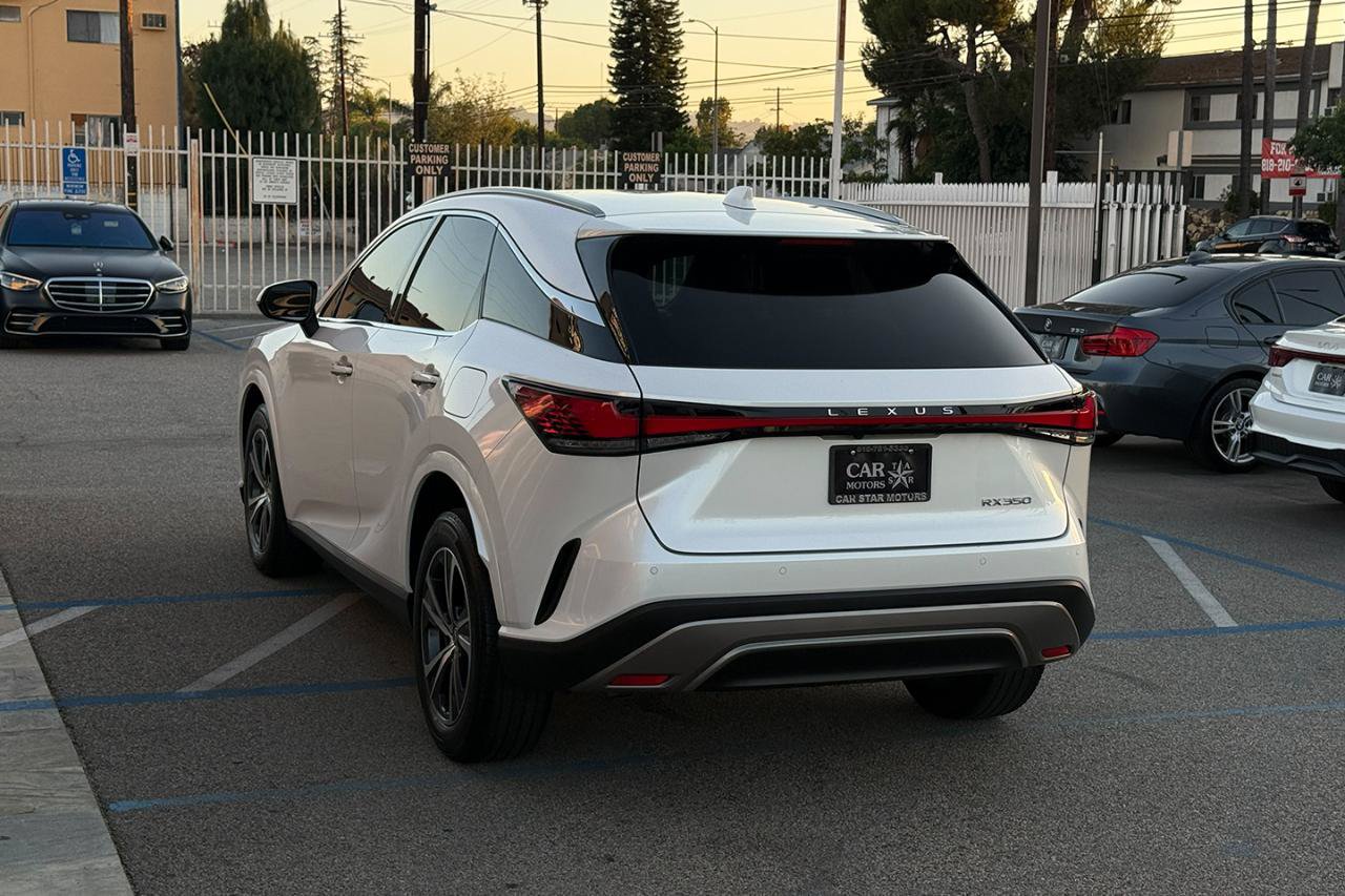 Used 2023 Lexus RX 350 Premium FWD image 9