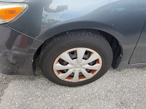 Used 2013 Toyota Corolla L FWD image 5