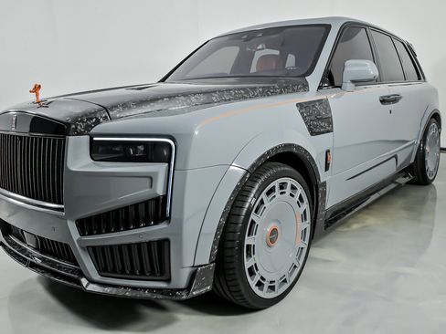 Used 2023 Rolls-Royce Cullinan AWD/4WD image 8