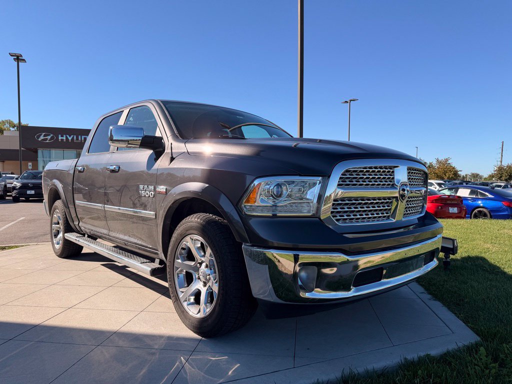 Used 2017 RAM 1500 Laramie AWD/4WD image 10