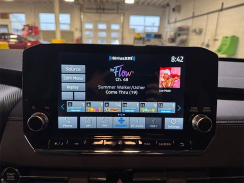 Used 2023 Mitsubishi Outlander SE image 17