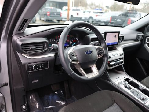 Certified 2023 Ford Explorer XLT image 18