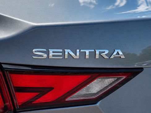 Used 2025 Nissan Sentra SV FWD image 7