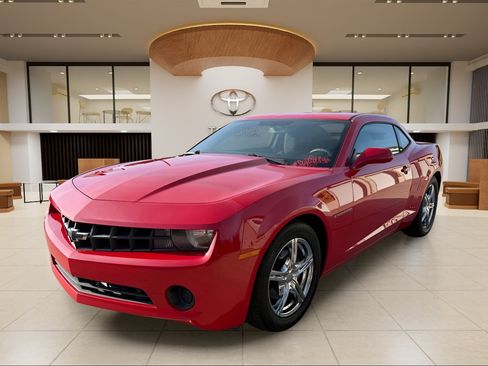 Used 2013 Chevrolet Camaro LS RWD image 12