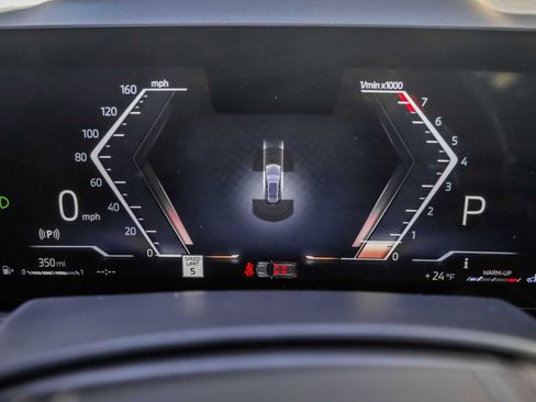 Used 2024 BMW X7 xDrive40i w/ Premium Package image 27