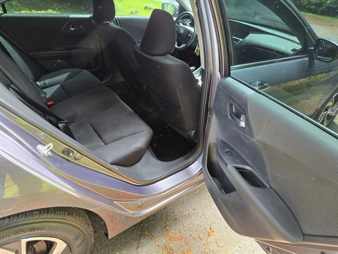Used 2016 Honda Accord LX image 14