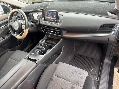 Used 2023 Nissan Rogue SV FWD image 17