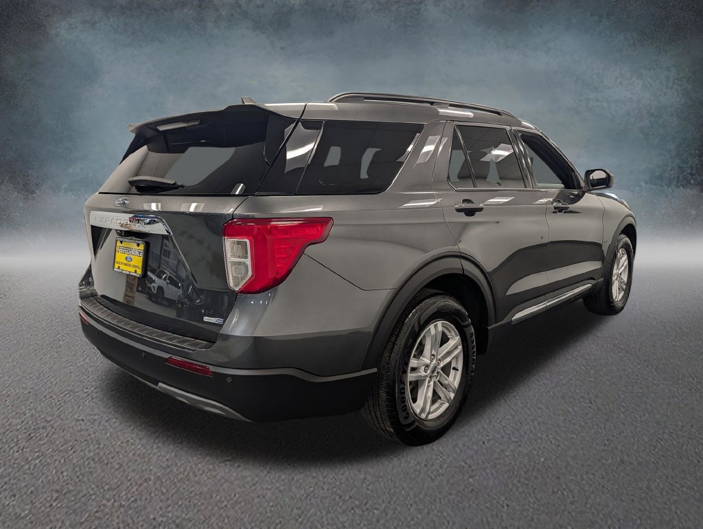 Certified 2020 Ford Explorer XLT w/ Equipment Group 202A AWD/4WD image 5