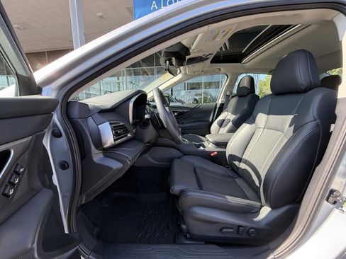 Used 2025 Subaru Legacy Limited image 12