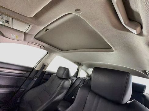 Used 2019 Honda Accord EX-L image 21