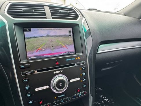 Used 2016 Ford Explorer Sport AWD/4WD image 9