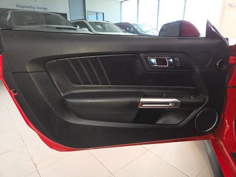 Used 2016 Ford Mustang GT Premium RWD image 14