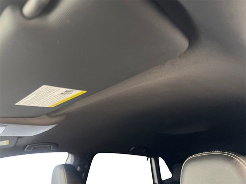 Used 2021 Volkswagen Atlas Cross Sport SE image 72