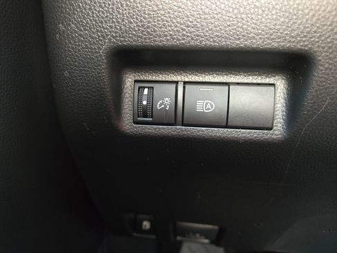 Used 2024 Toyota RAV4 LE AWD/4WD image 26