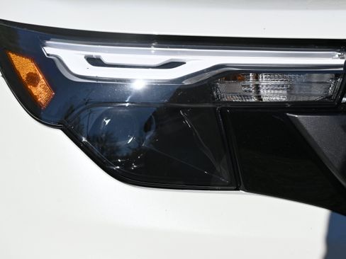Certified 2026 Subaru Forester Premium w/ Base/Premium Package AWD/4WD image 11