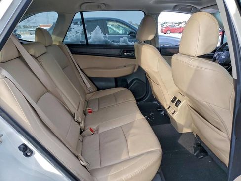 Used 2019 Subaru Outback 2.5i Limited w/ Popular Package #2 image 10