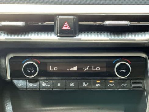 Used 2021 Kia K5 LX FWD image 13