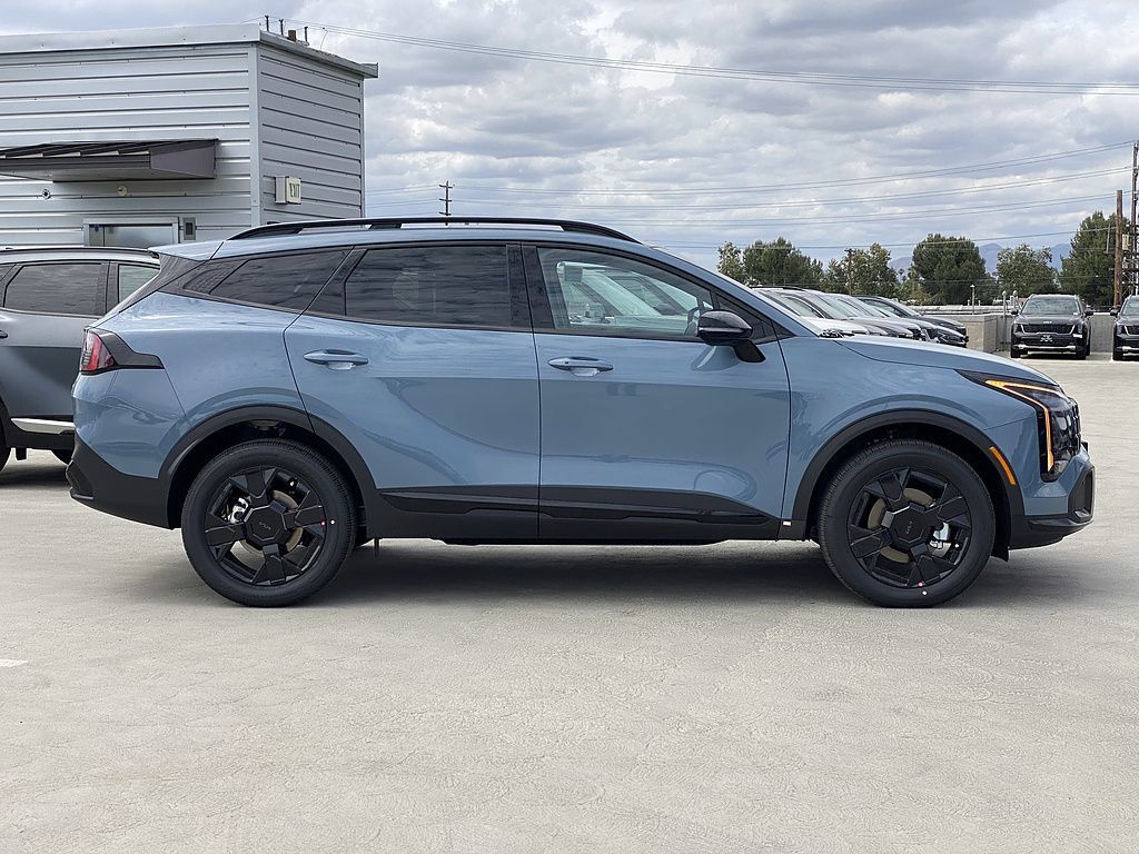 New 2026 Kia Sportage X-Line AWD/4WD image 2