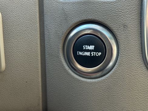 Used 2010 Land Rover LR4 HSE LUX image 25