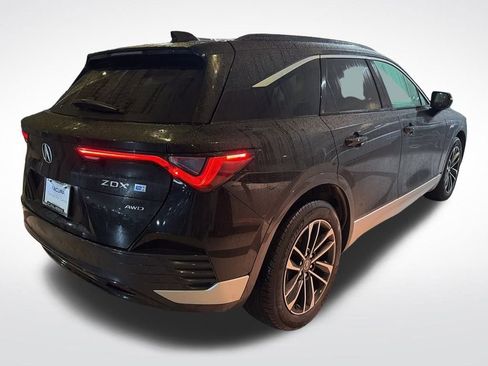 Used 2024 Acura ZDX A-Spec image 10