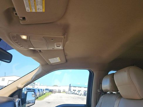 Used 2015 Ford F150 Lariat RWD image 12