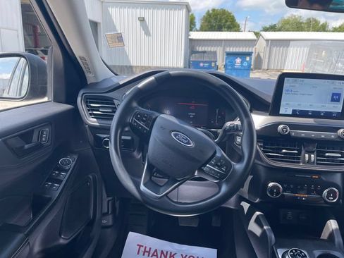 Used 2025 Ford Escape Active AWD/4WD image 13