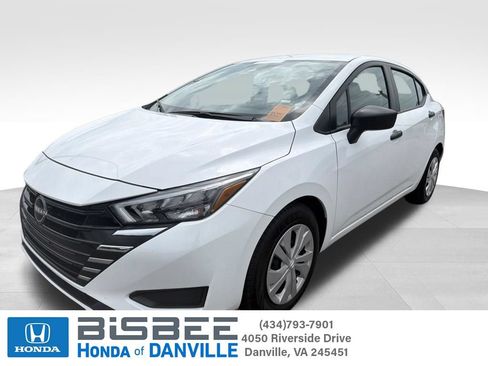 Used 2025 Nissan Versa S FWD image 1