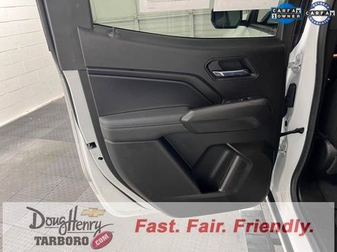 Used 2024 Chevrolet Colorado LT w/ LT Convenience Package II image 31