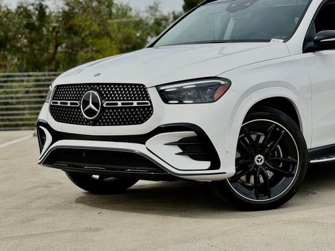 New 2026 Mercedes-Benz GLE 580 4MATIC image 3