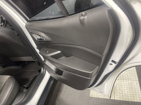 Used 2024 Chevrolet Trax LT w/ Driver Confidence Package image 19