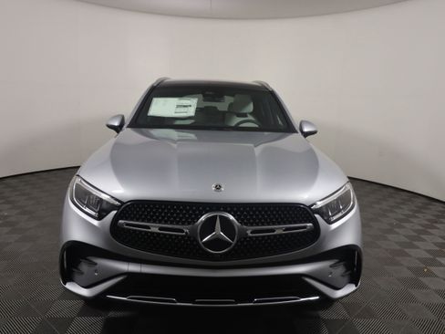 New 2026 Mercedes-Benz GLC 300 image 8