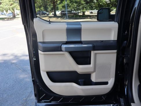 Used 2018 Ford F150 XLT w/ Equipment Group 302A Luxury RWD image 20