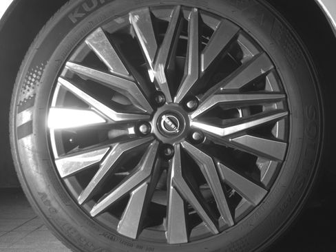 Used 2025 Nissan Altima 2.5 SV image 13