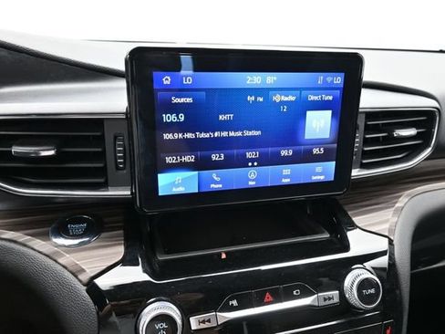 Used 2022 Ford Explorer Limited w/ Equipment Group 301A AWD/4WD image 42
