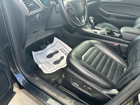 Used 2015 Ford Edge SEL w/ Canadian Comfort Package image 10