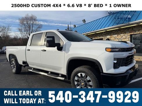 Used 2024 Chevrolet Silverado 2500 Custom w/ Custom Value Package image 1