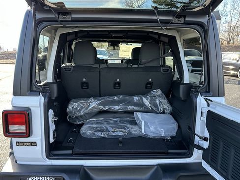 New 2025 Jeep Wrangler Sport S image 36